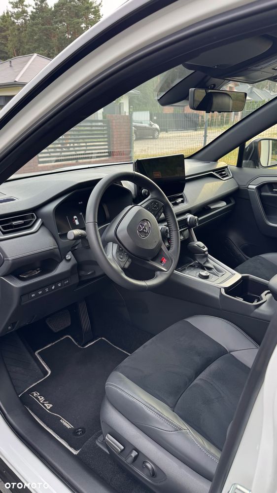 Toyota RAV4 - 12