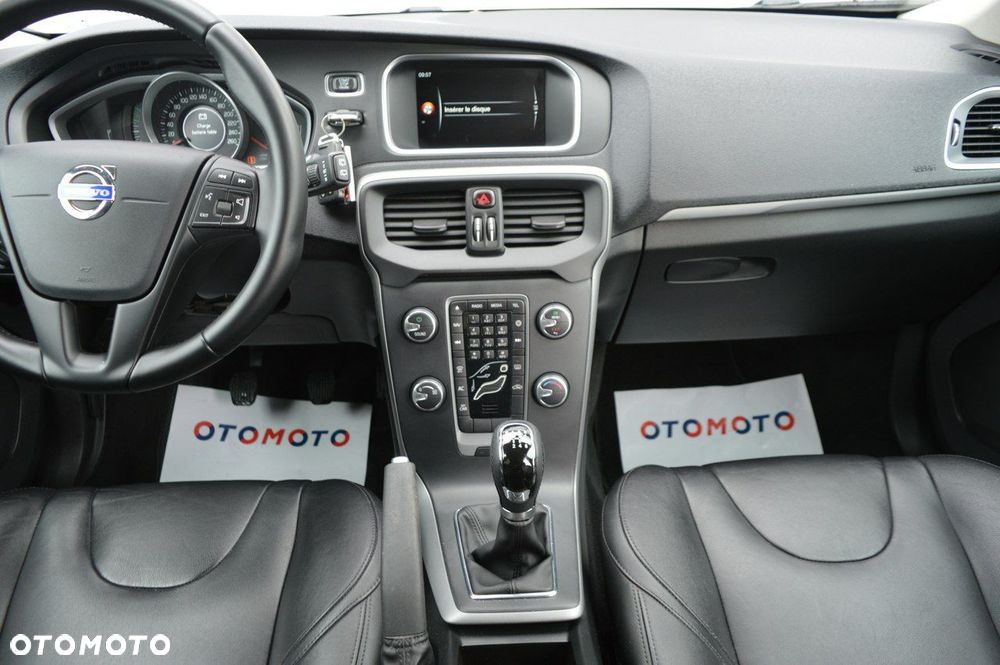 Volvo V40 D2 - 22