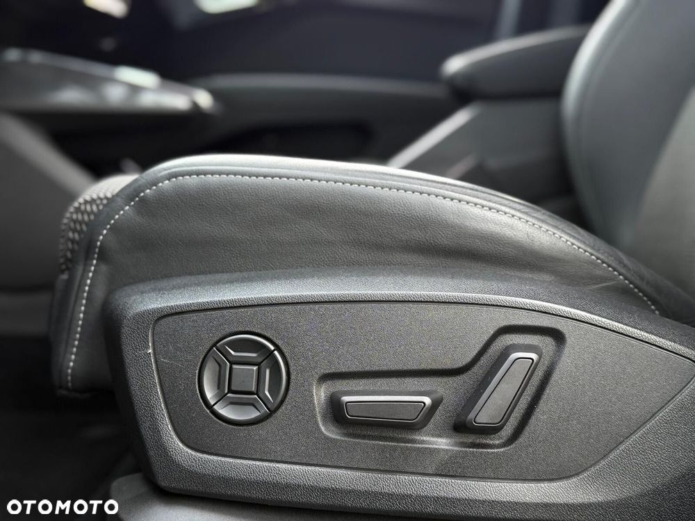 Audi Q4 e-tron 40 77kWh S Line - 32