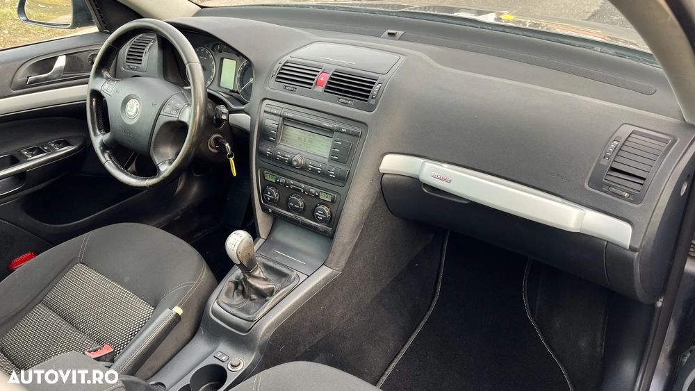 Skoda Octavia 2.0 TDI DPF Scout 4x4 - 5