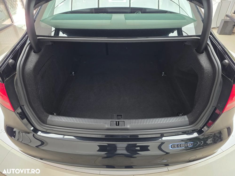 Audi A4 2.0 TDI DPF multitronic Ambition - 18