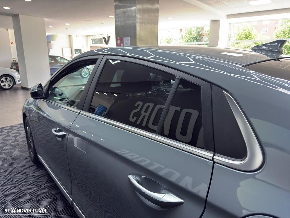 Hyundai Ioniq 1.6 GDI PHEV Pack Plus - 3