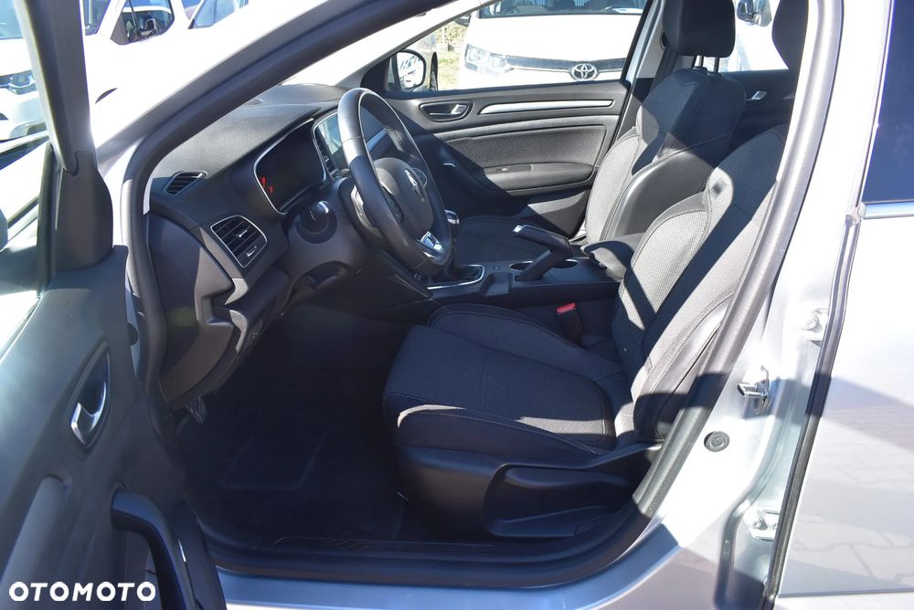 Renault Megane 1.3 TCe FAP Equilibre - 10