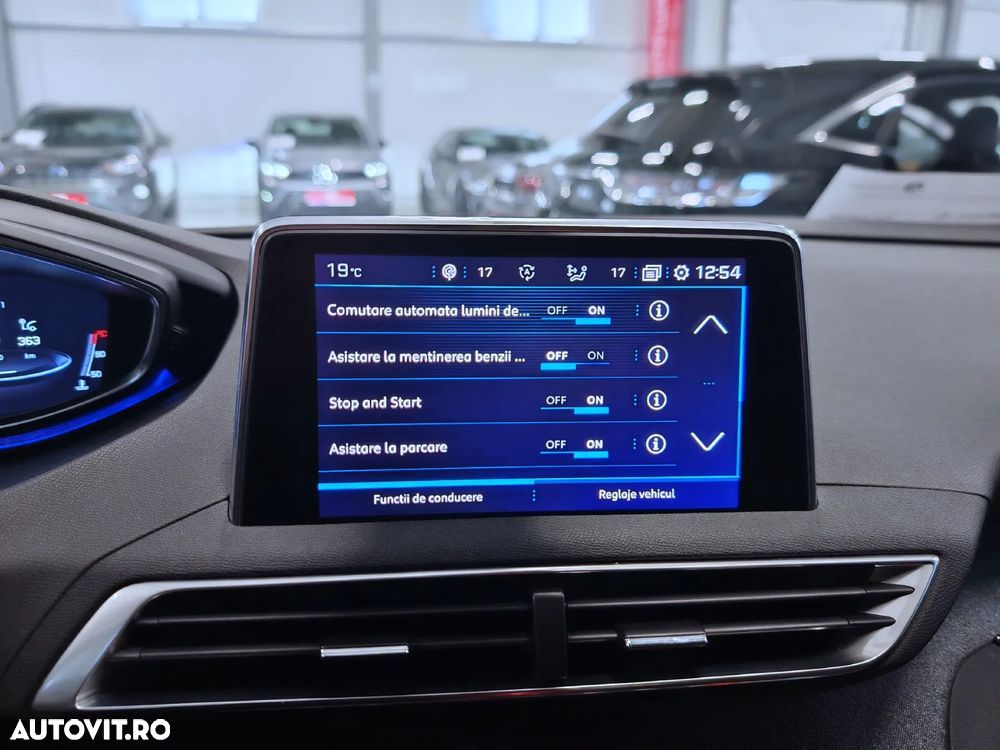 Peugeot 3008 PureTech 130 Stop & Start GPF EAT8 Allure Business-Paket - 18