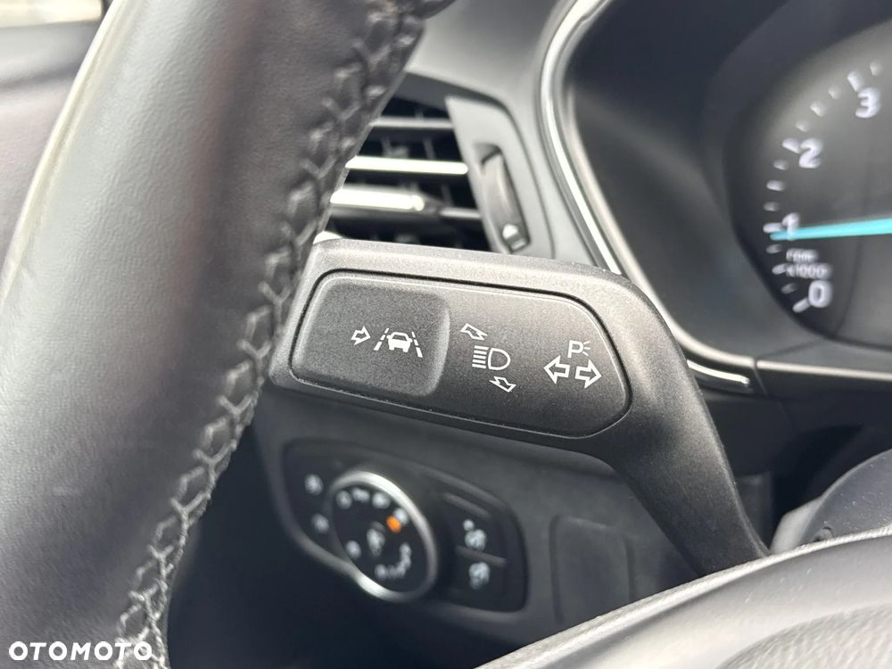 Ford Focus 1.0 EcoBoost Trend - 13