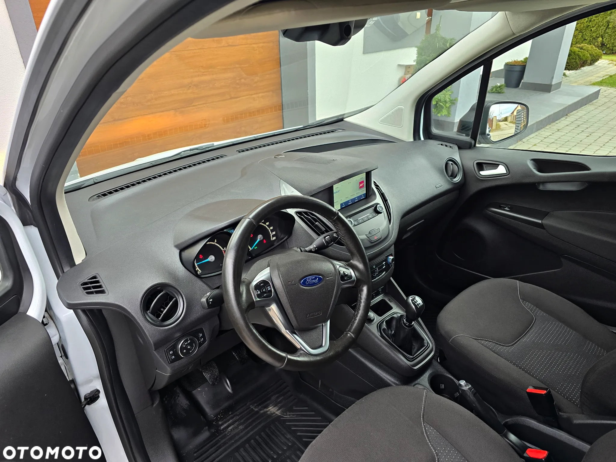 Ford COURIER TRANSIT - 12