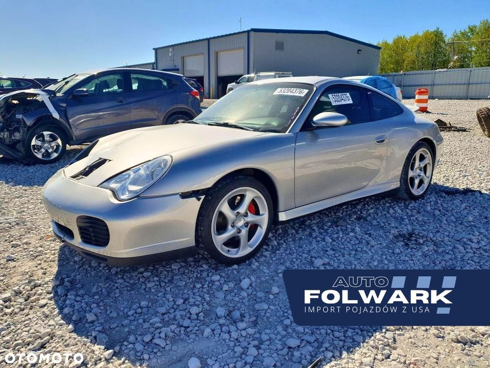 Porsche 911 Carrera 4 - 1