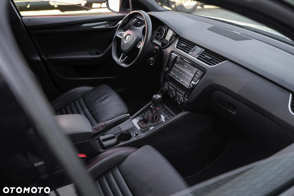 Skoda Octavia 2.0 TDI 4x4 RS DSG - 23