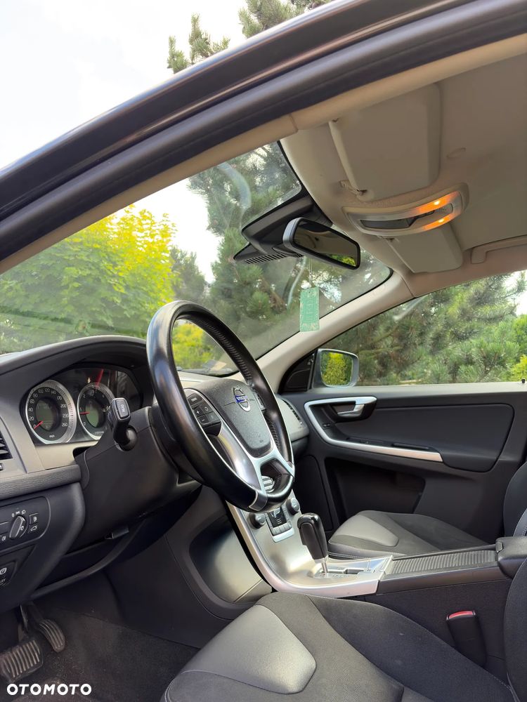 Volvo XC 60 D5 AWD - 15