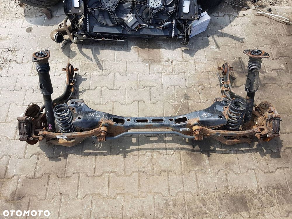 HYUNDAI ix35 10-16r 1.6 GDI BELKA ZAWIESZENIA TYŁ 2WD