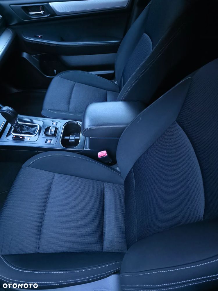 Subaru Outback 2.0D Active Lineartronic - 11