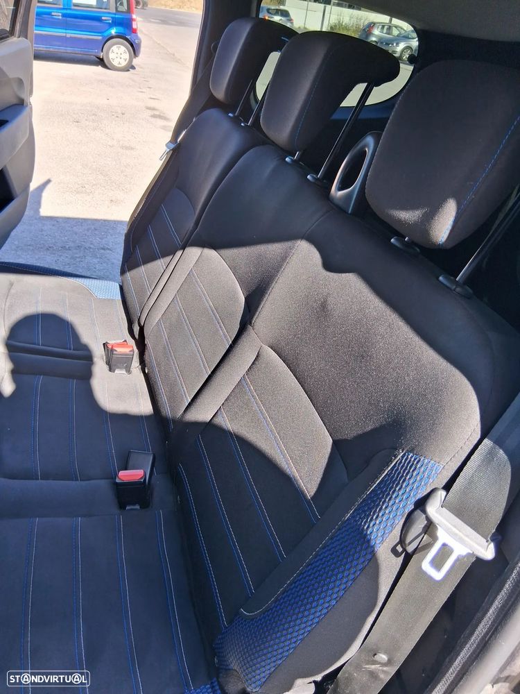 Dacia Lodgy 1.5 Blue dCi SL Go 7L - 17