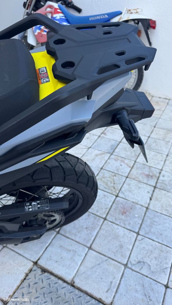 Suzuki V V-Strom 800 DE - 2