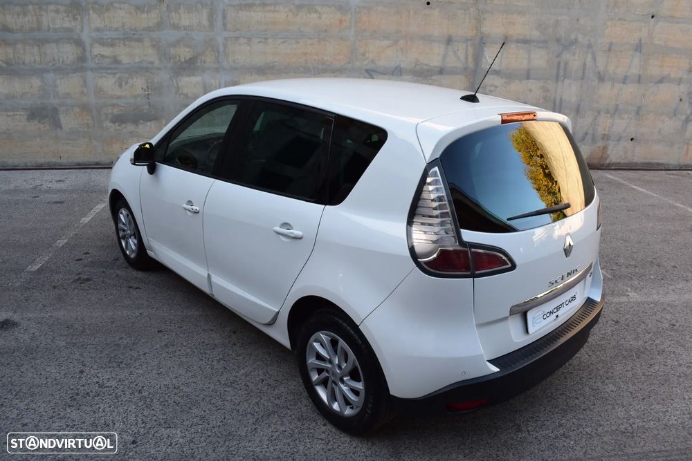 Renault Scénic 1.5 dCi Luxe - 17