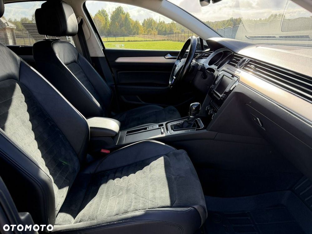 Volkswagen Passat - 14