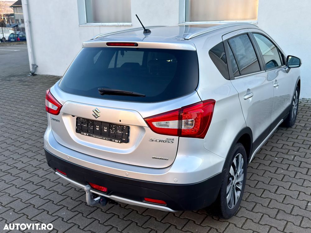 Suzuki S-Cross 1.6 DDIS ALLGRIP Luxus TCSS - 3