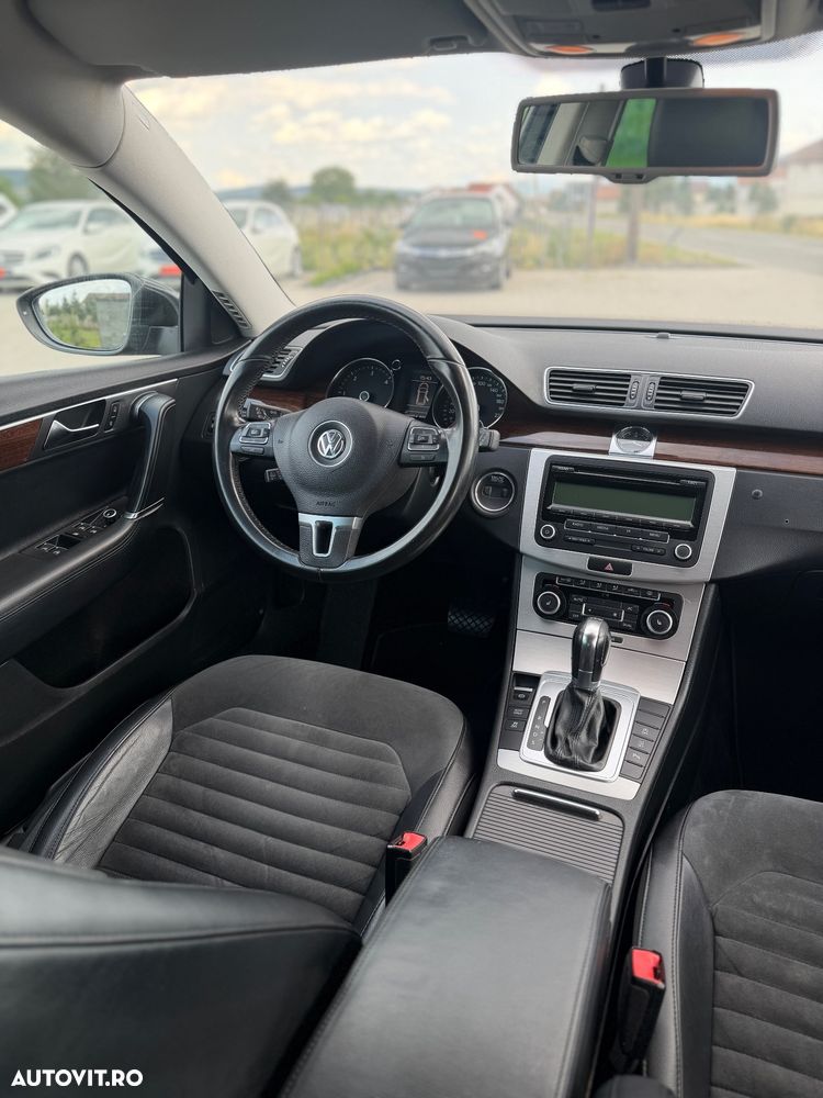 Volkswagen Passat - 4