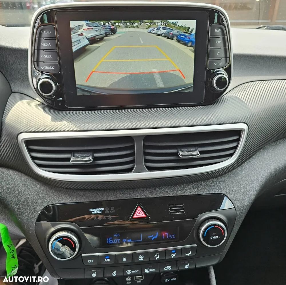 Hyundai Tucson 1.6 CRDi 4WD 6MT Premium - 15