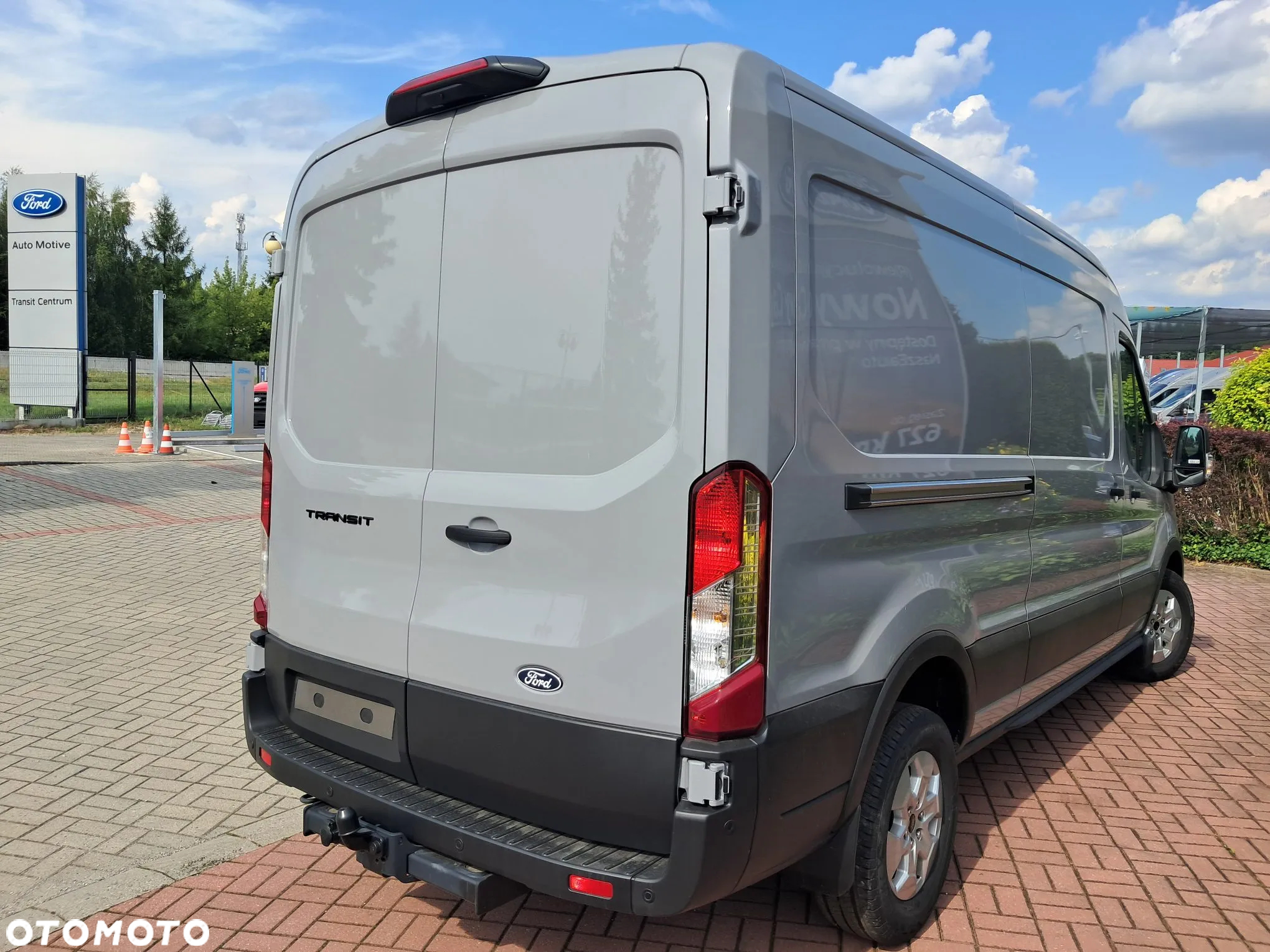 Ford Transit - 11