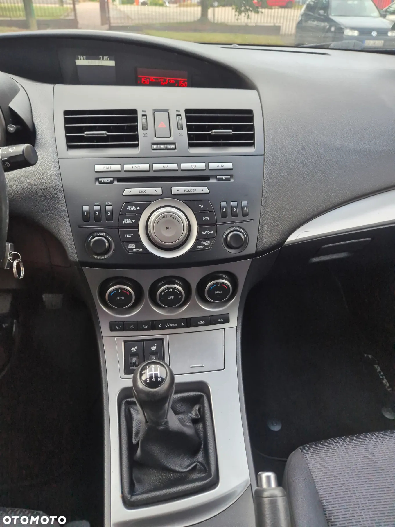 Mazda 3 - 15