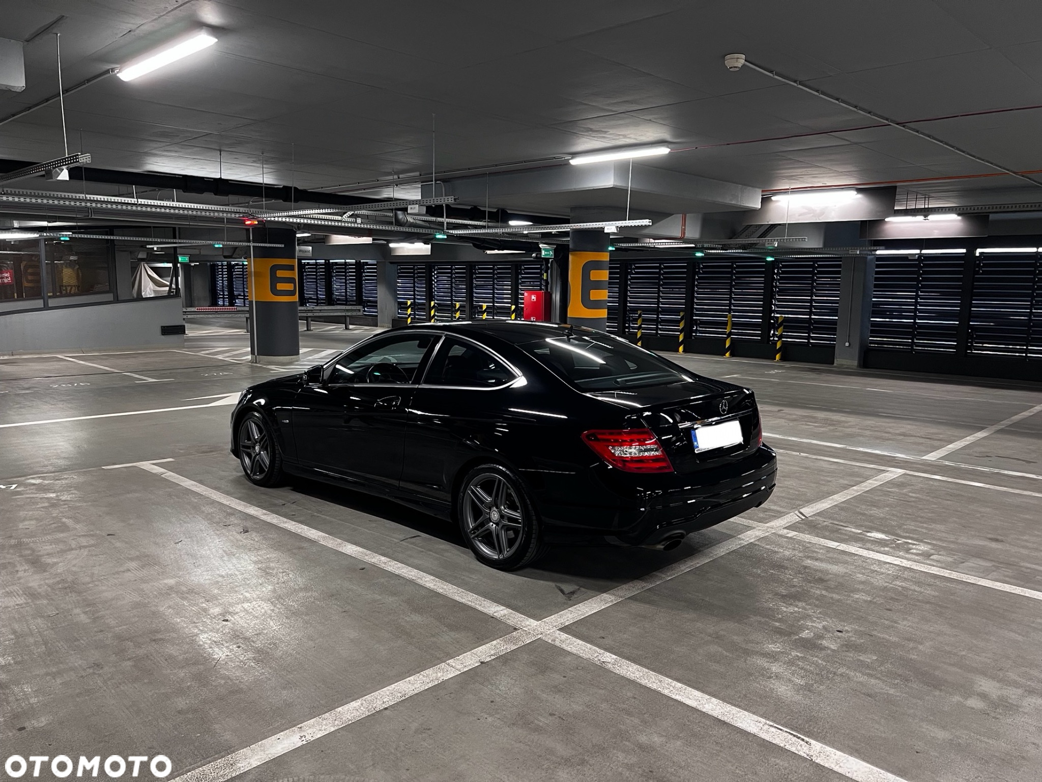 Mercedes-Benz Klasa C 250 CGI BlueEff Sport - 5