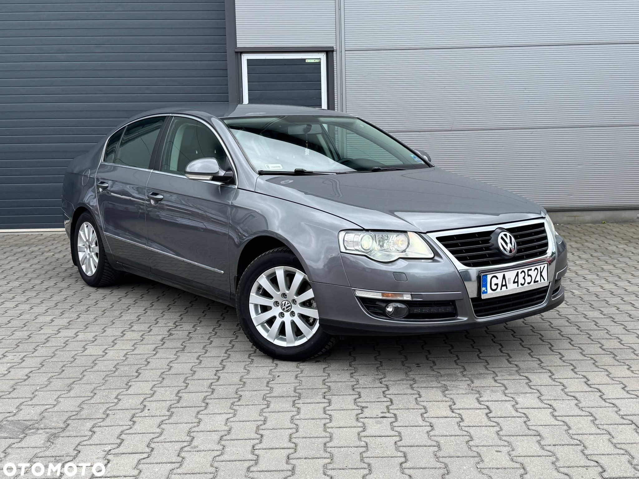 Volkswagen Passat 2.0 TDI Comfortline - 4