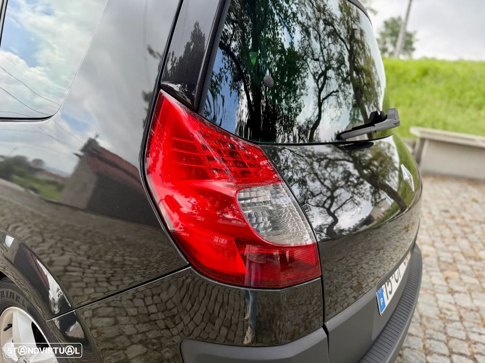 Renault Mégane Scénic - 10