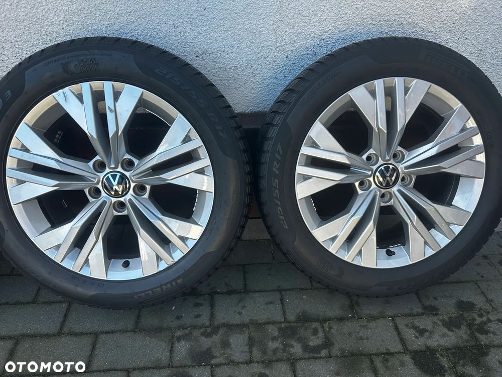 215 55 17 / VW Passat B8 Arteon Sharan Caddy Touran SEAT Alhambra SKODA SuperB Karoq / 3G0 - 4