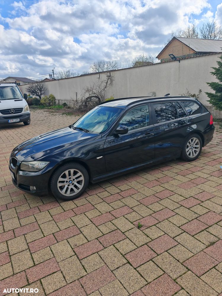 BMW Seria 3 318d - 11