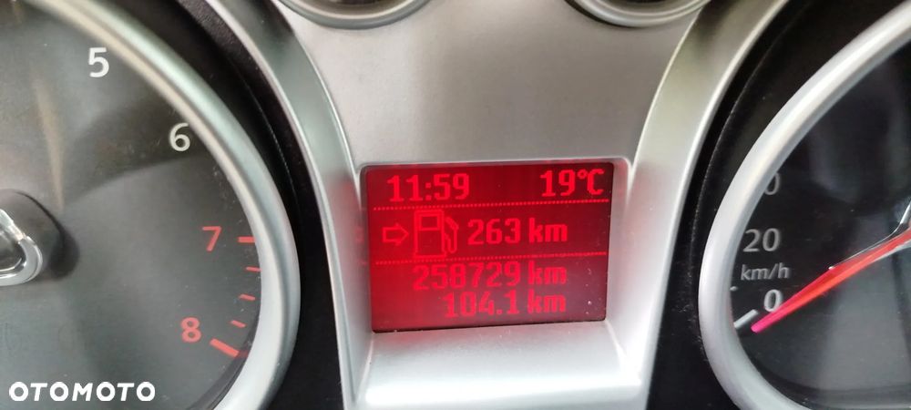 Ford Focus - 7