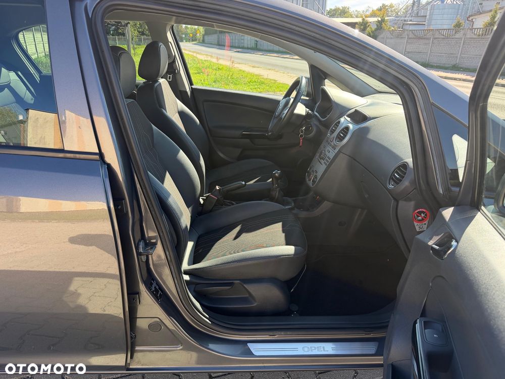 Opel Corsa 1.4 16V 150 Jahre - 27