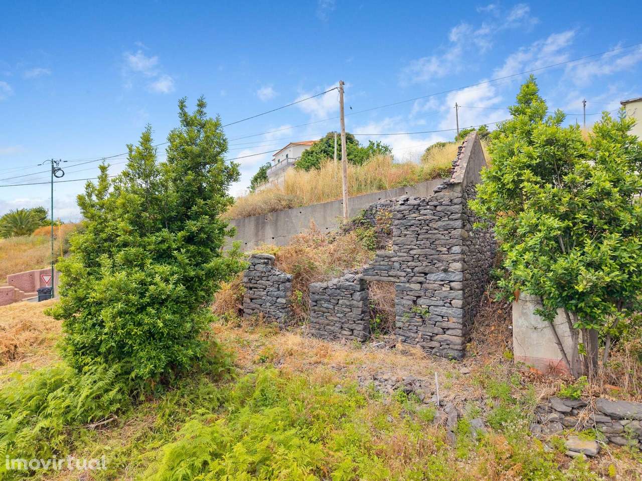 Ruína de Pedra com Terreno de 2.650 m2,  Vista Mar no Estreito da Calh - Grande imagem: 5/26