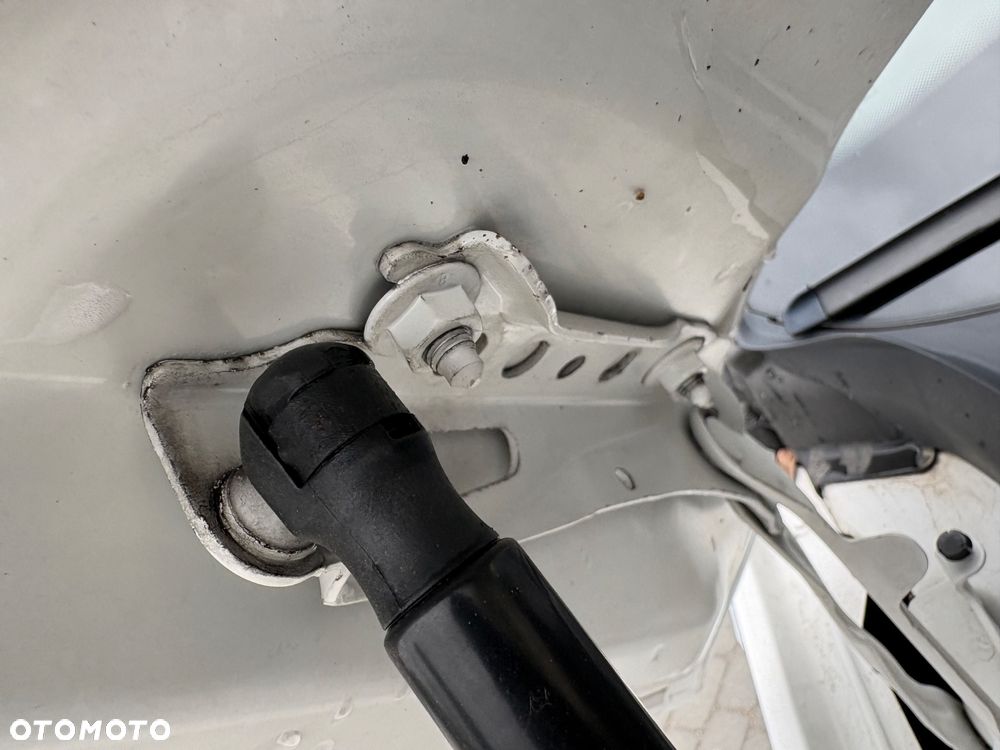 Skoda Superb 2.0 TDI Sportline - 37