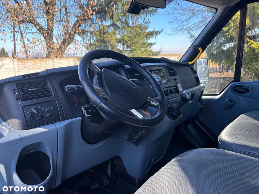 Ford Transit - 8