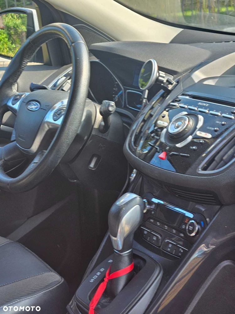 Ford Kuga - 5