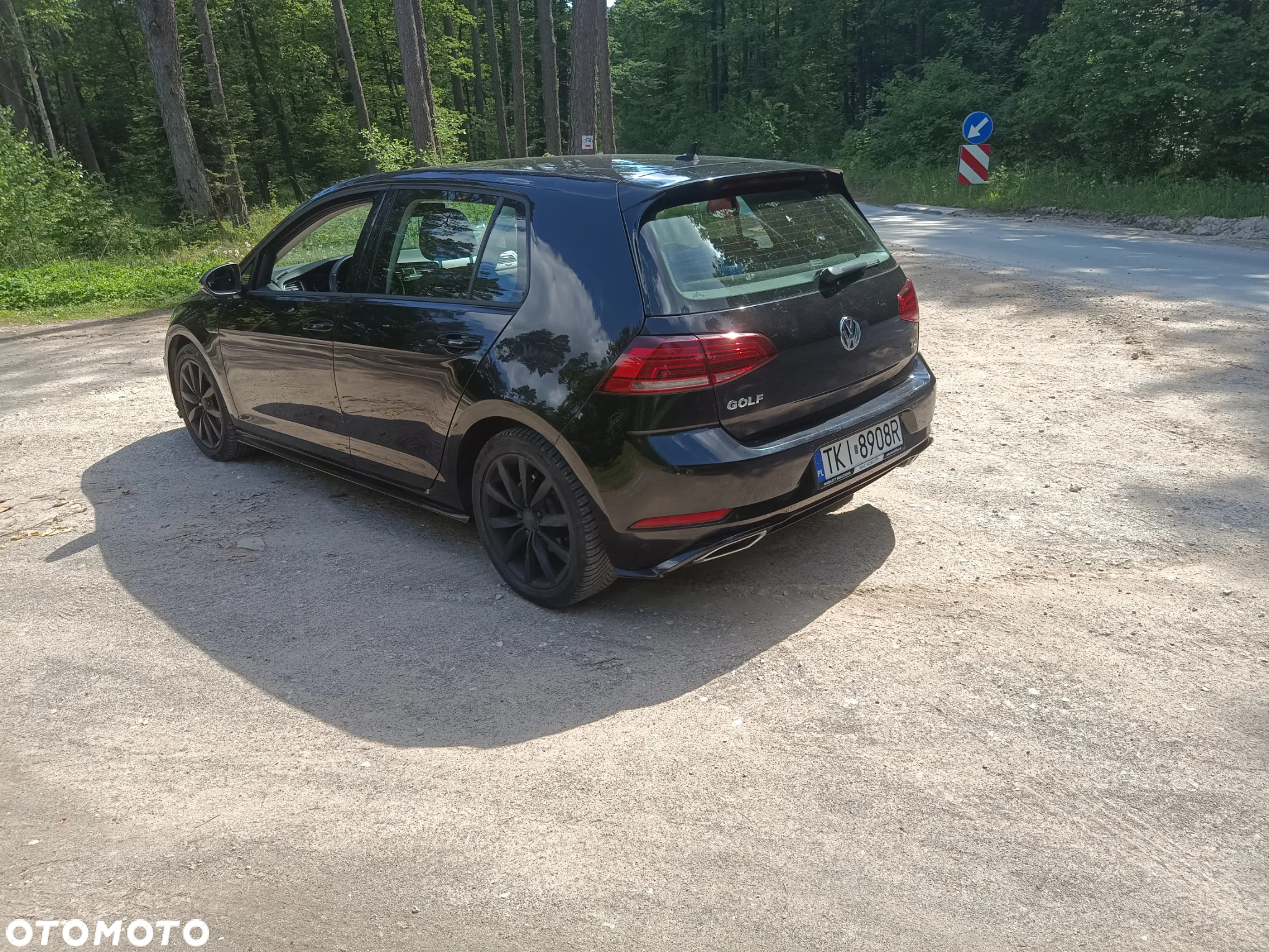Volkswagen Golf - 37