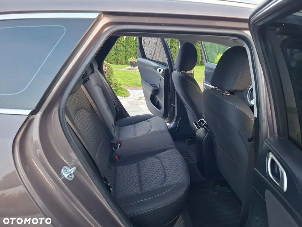 Kia Ceed 1.4 Vision - 26