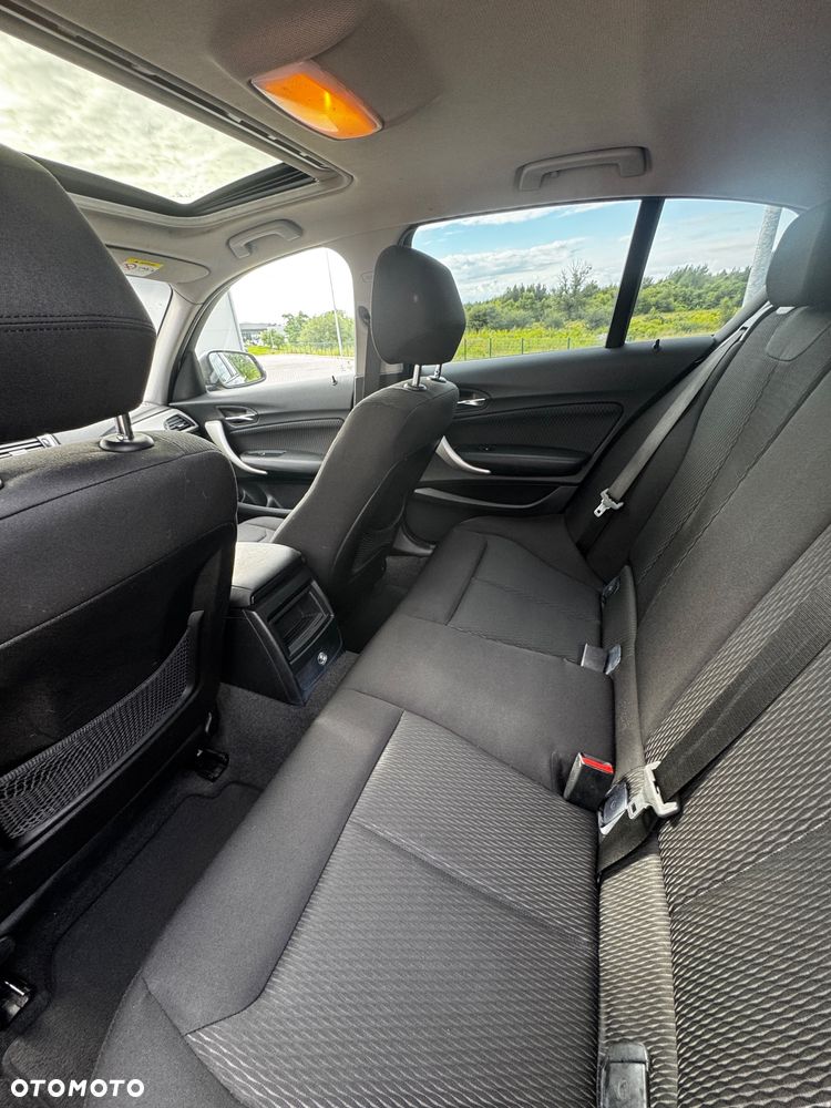 BMW Seria 1 116i - 12
