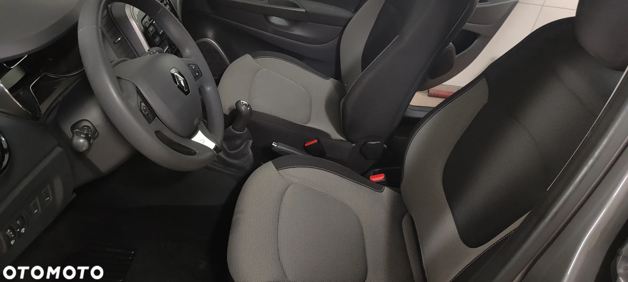 Renault Captur - 25