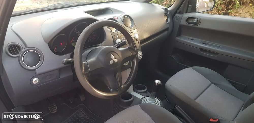 Mitsubishi Colt 1.1 Invite - 9