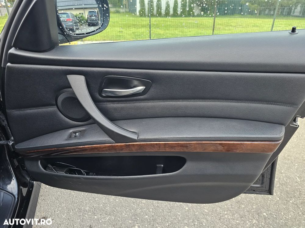 BMW Seria 3 320d - 18