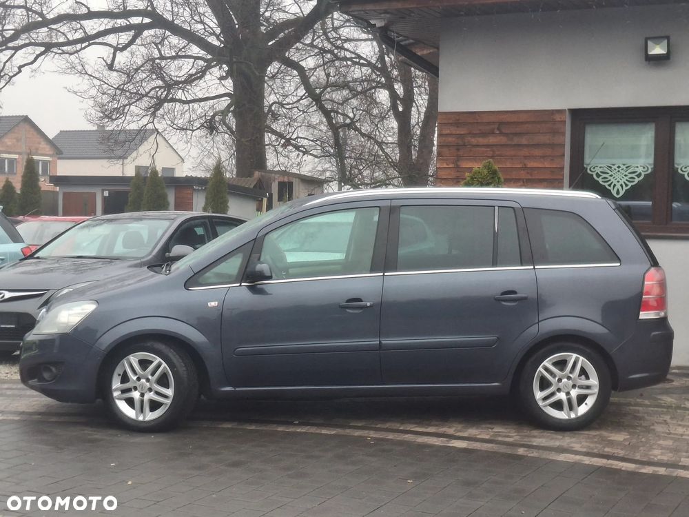 Opel Zafira 1.8 Cosmo EU5 - 12