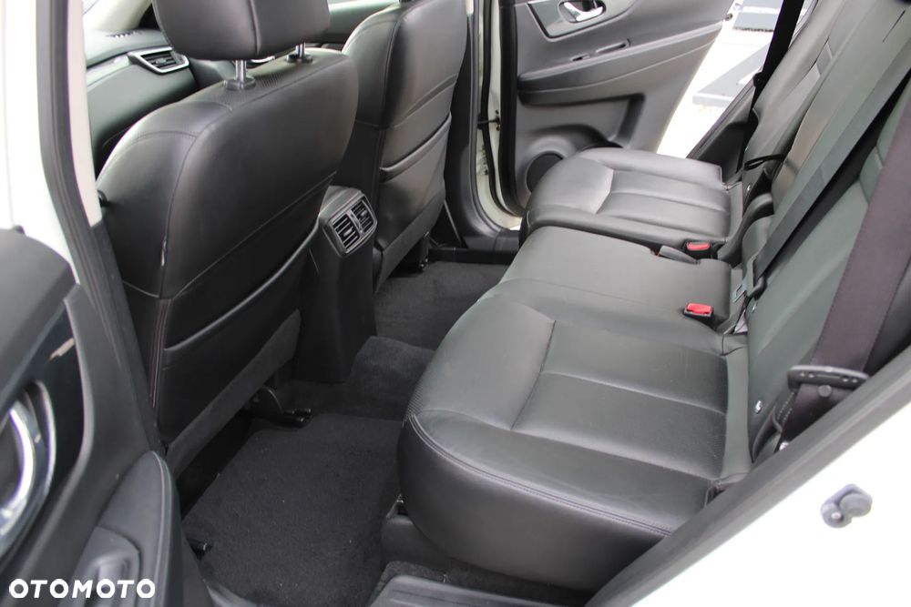 Nissan X-Trail 1.6 DIG-T Tekna - 8