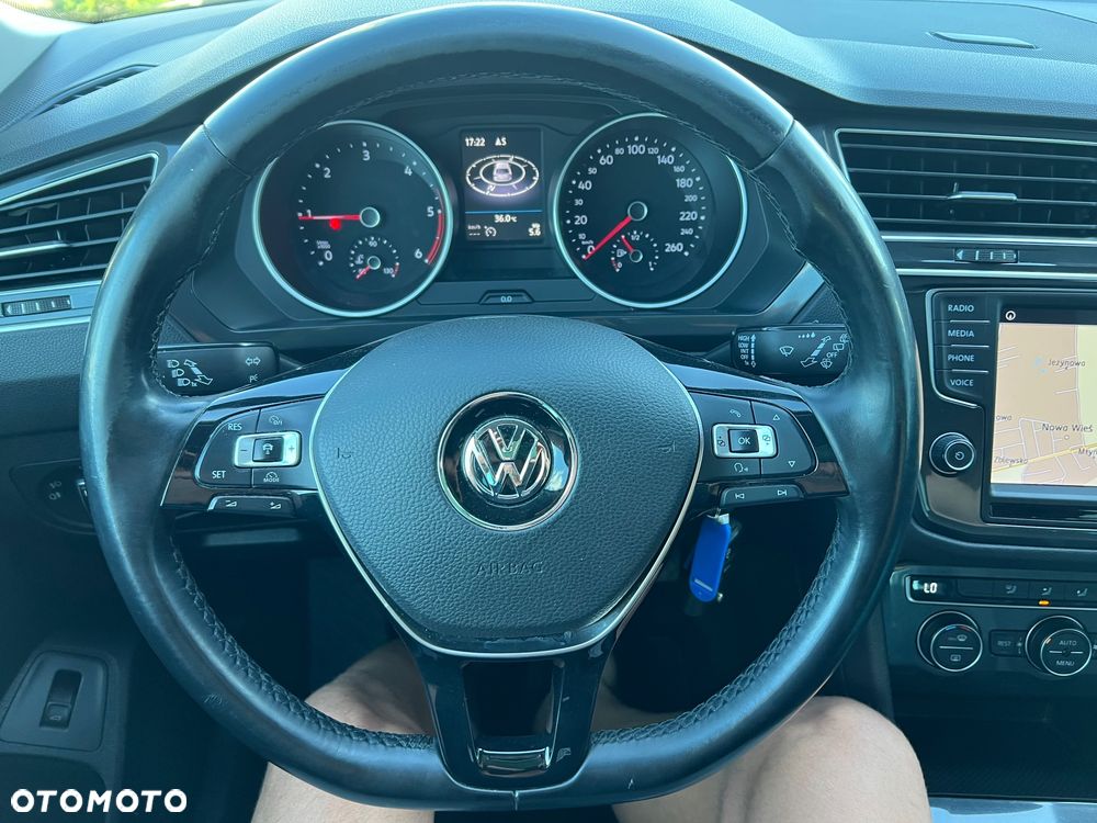 Volkswagen Tiguan 2.0 TDI BMT SCR Tour - 32