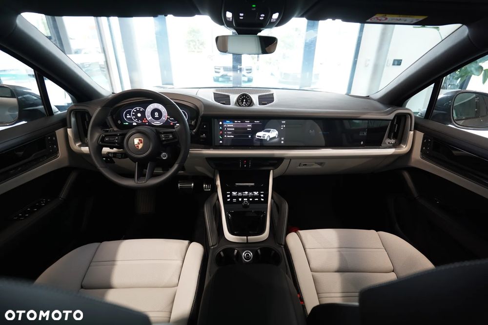 Porsche Cayenne Coupe S - 10