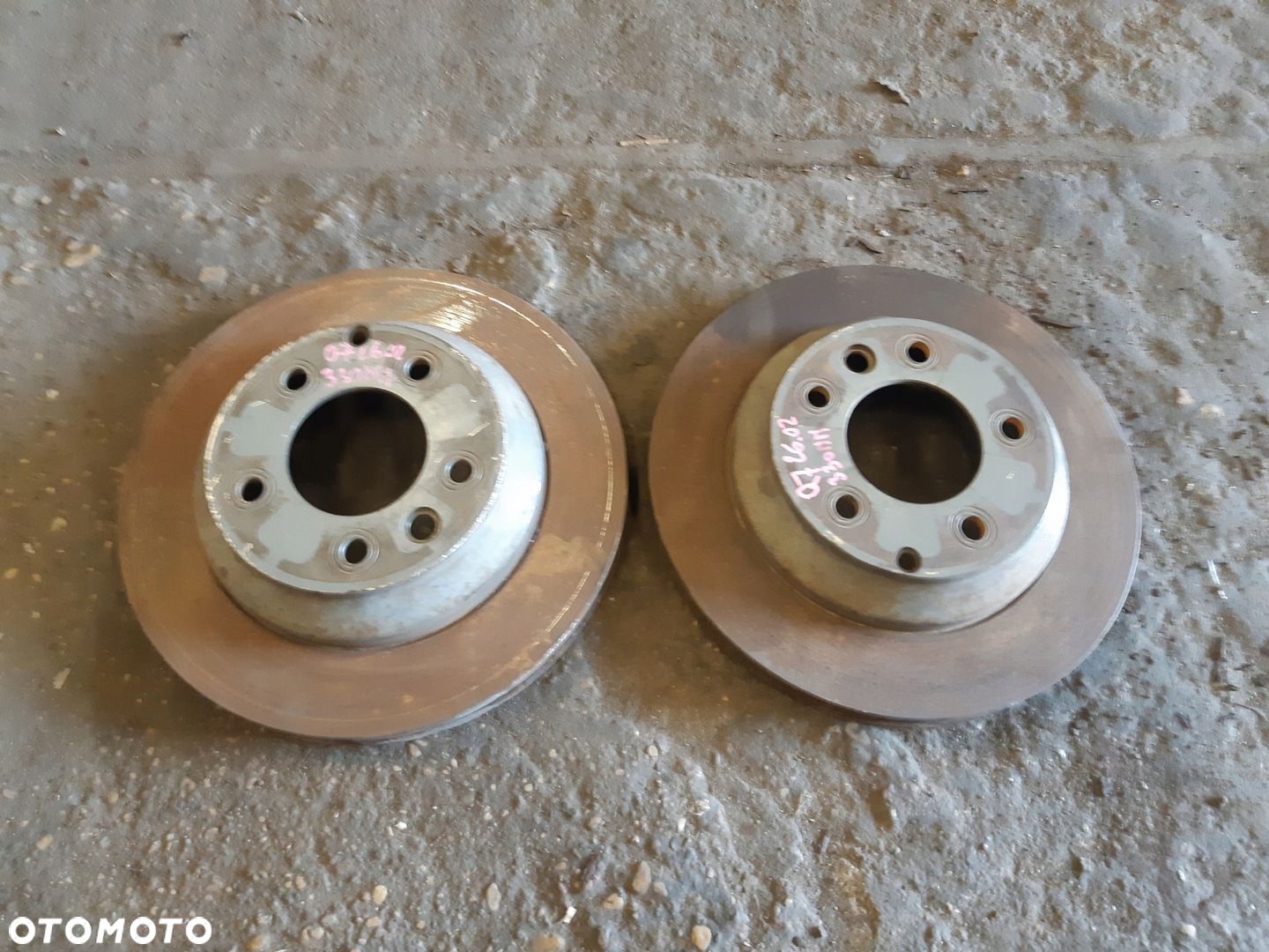 AUDI Q7 4L TARCZE HAMULCOWE PRZÓD 330MM KOMPLET - 1
