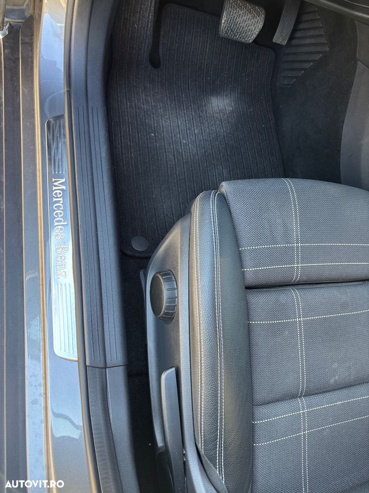 Mercedes-Benz GLA 220 d 7G-DCT - 11