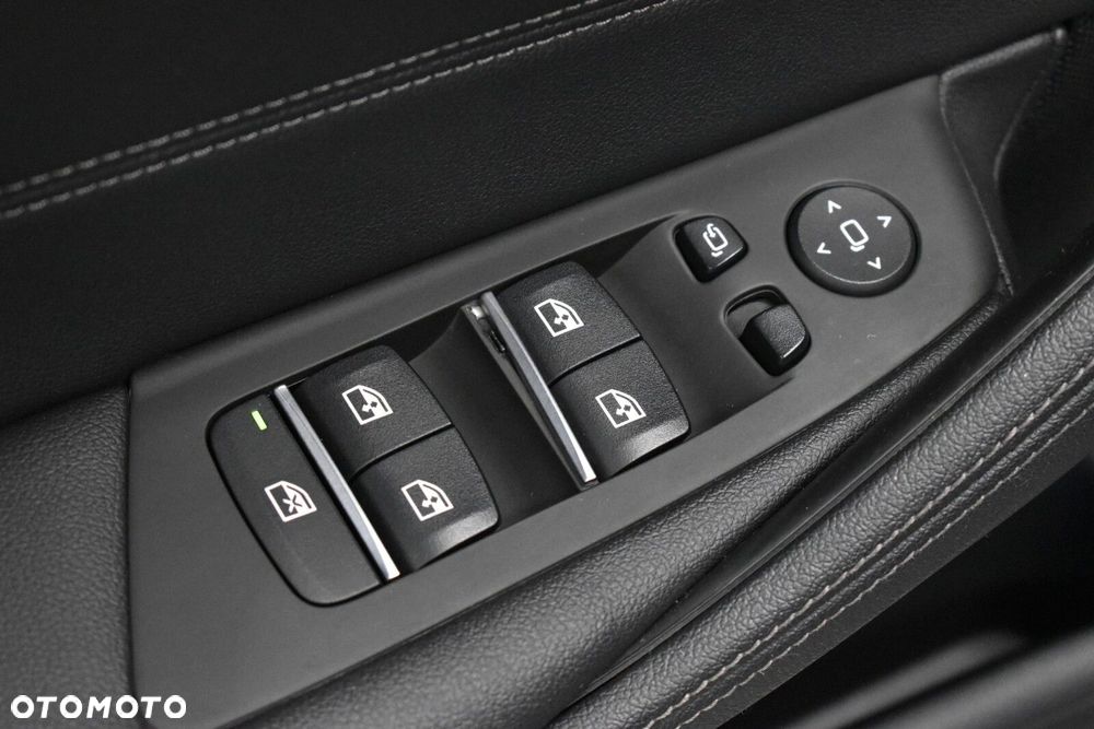 BMW Seria 5 530e xDrive M Sport sport - 7