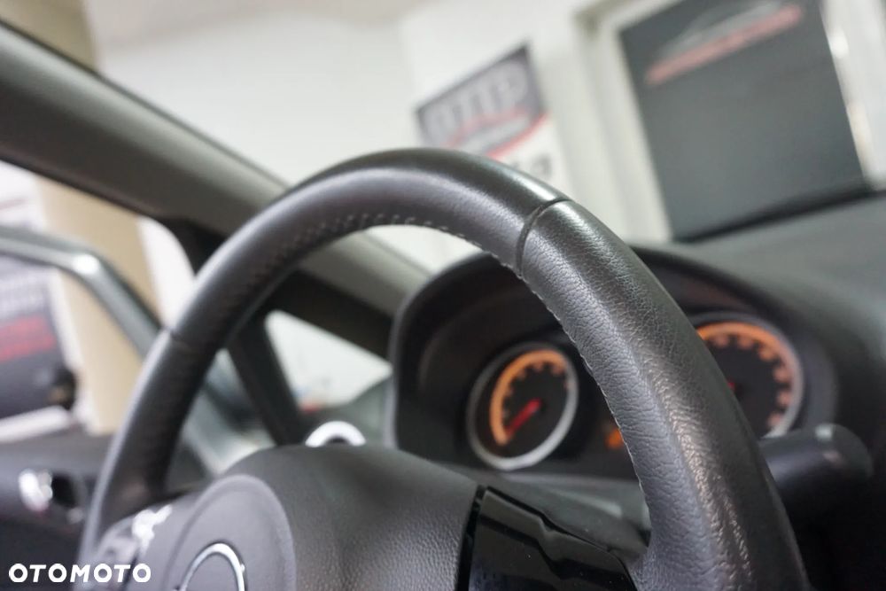 Opel Corsa 1.2 16V Enjoy - 26