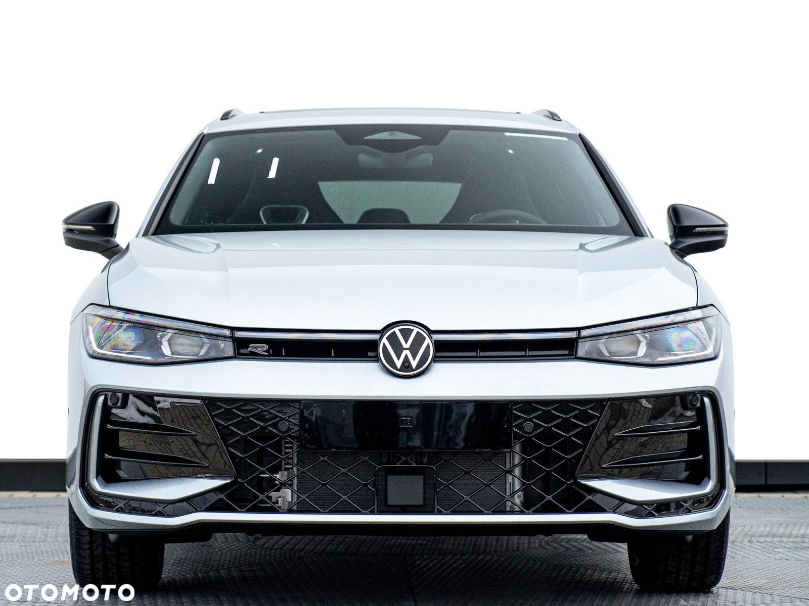 Volkswagen Passat - 8